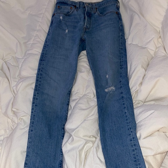 Levi’s 501 Skinny Jeans - Picture 1 of 3
